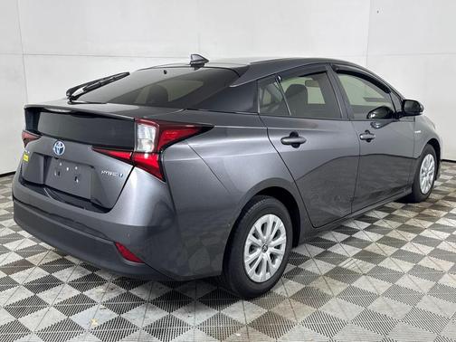 2019 Toyota Prius L