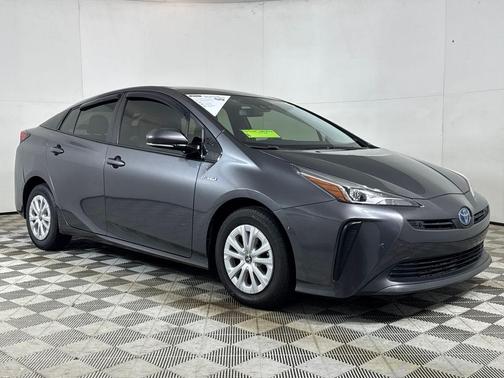 2019 Toyota Prius L