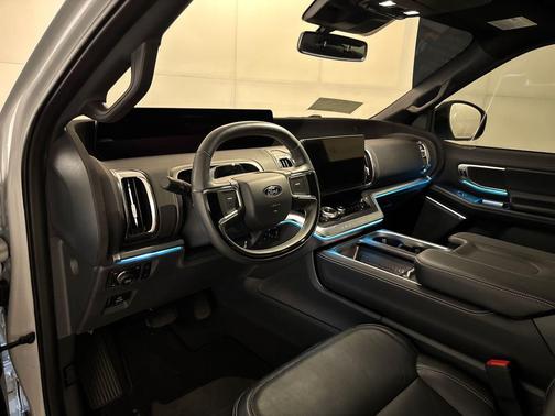Silver Metallic 2025 Ford Expedition Platinum