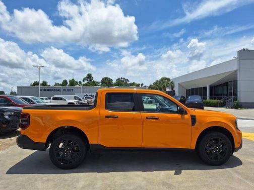 Orange Fury Metallic Tri-Coat 2026 Ford Maverick XLT