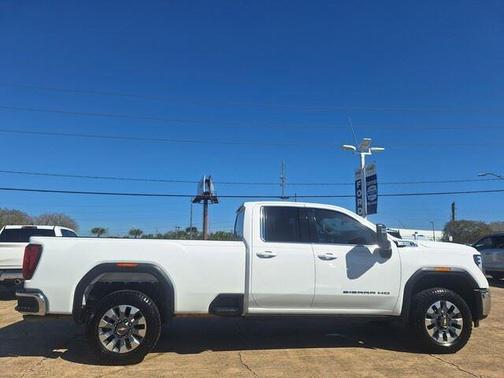 2024 GMC Sierra 2500 SLE