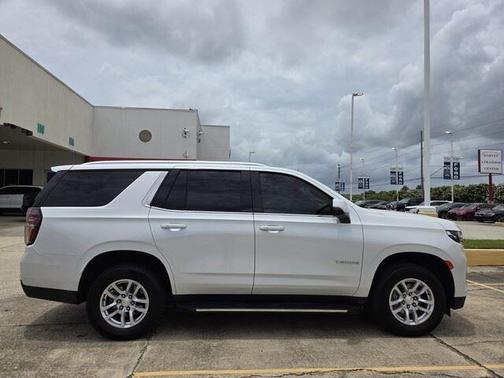 Iridescent Pearl Tricoat 2024 Chevrolet Tahoe LT