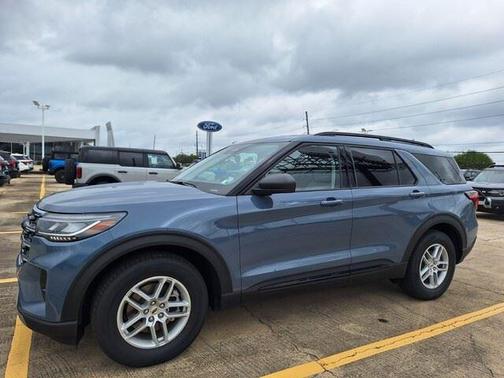 Vapor Blue Metallic 2026 Ford Explorer Active