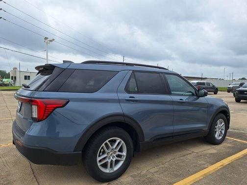 Vapor Blue Metallic 2026 Ford Explorer Active