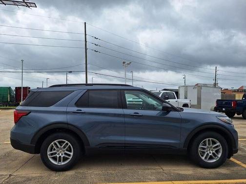 Vapor Blue Metallic 2026 Ford Explorer Active
