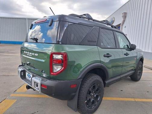 Eruption Green Metallic 2025 Ford Bronco Sport Badlands