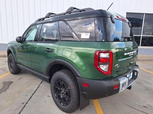 Eruption Green Metallic 2025 Ford Bronco Sport Badlands