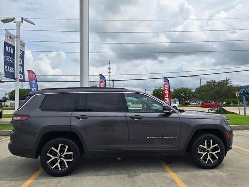 Baltic Gray Metallic Clearcoat 2024 Jeep Grand Cherokee L Limited