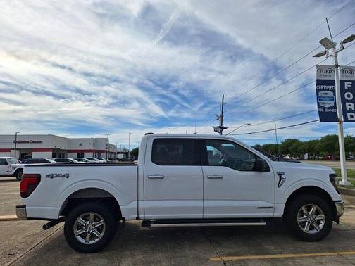 Oxford White 2024 Ford F-150 XLT