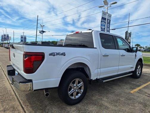 Oxford White 2024 Ford F-150 XLT