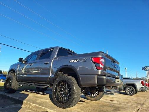 2021 Nissan Titan PRO-4X