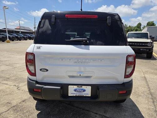 Oxford White 2026 Ford Bronco Sport Outer Banks