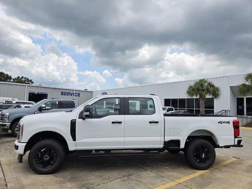 Oxford White 2026 Ford F-250 XL