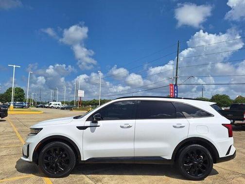 2022 Kia Sorento SX