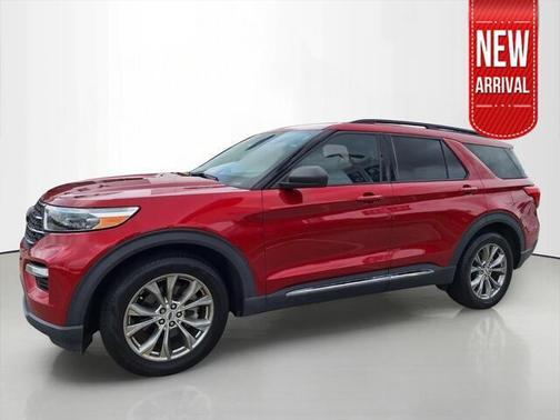 Rapid Red Metallic Tinted Clearcoat 2023 Ford Explorer XLT