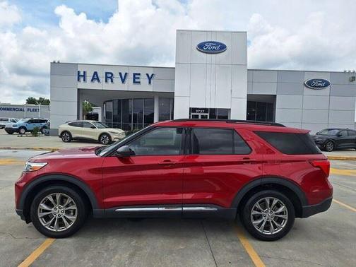 Rapid Red Metallic Tinted Clearcoat 2023 Ford Explorer XLT