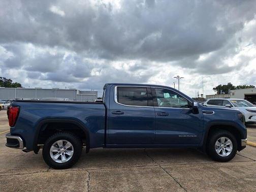 2024 GMC Sierra 1500 SLE