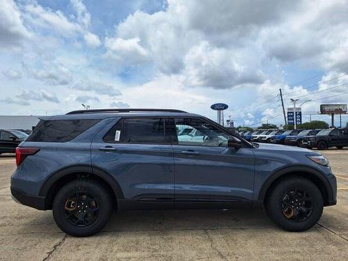 Vapor Blue Metallic 2026 Ford Explorer Tremor