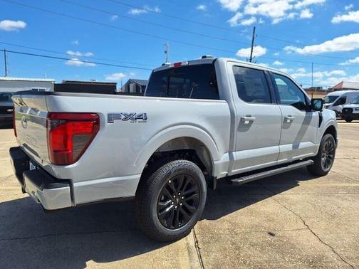 Avalanche 2026 Ford F-150 XLT