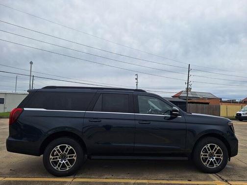 Stone Blue Metallic 2026 Ford Expedition Max Active 4x2