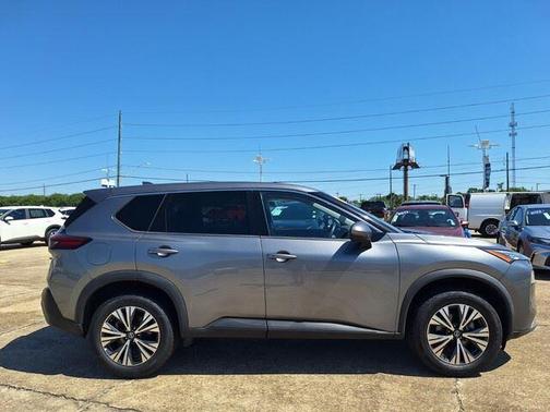 Gun Metallic 2021 Nissan Rogue SV