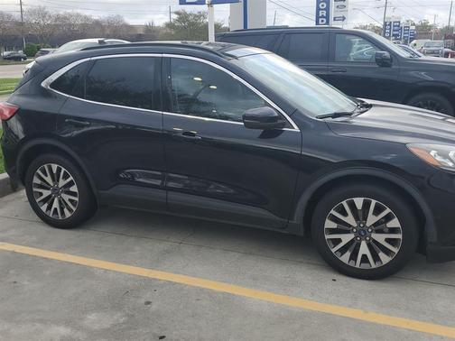 Agate Black Metallic 2020 Ford Escape Titanium