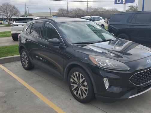 Agate Black Metallic 2020 Ford Escape Titanium
