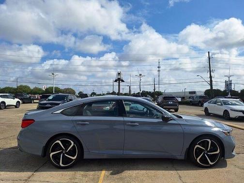 Still Night Pearl 2022 Honda Accord Hybrid Sport