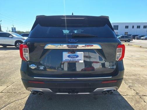 Forged Green Metallic 2022 Ford Explorer King Ranch