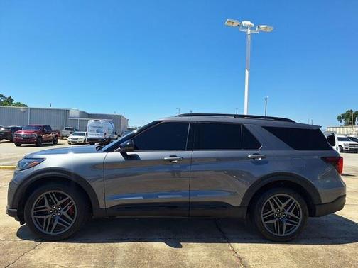 Carbonized Gray Metallic 2025 Ford Explorer ST