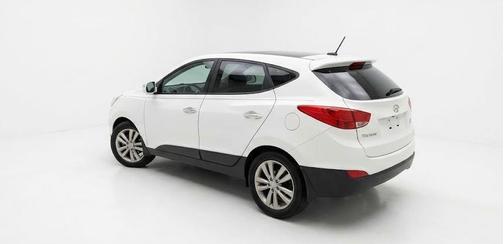 Cotton White 2013 Hyundai TUCSON Limited