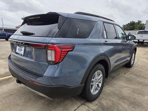 Vapor Blue Metallic 2026 Ford Explorer Active
