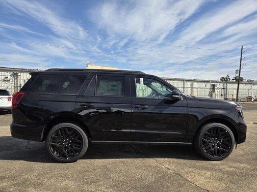 Ruby Red Metallic Tinted Clearcoat 2027 Ford Explorer ST