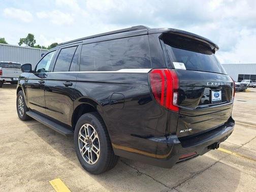 Agate Black Metallic 2026 Ford Expedition Max Active 4x2