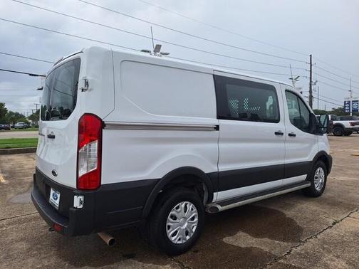 Oxford White 2024 Ford Transit-250 Base