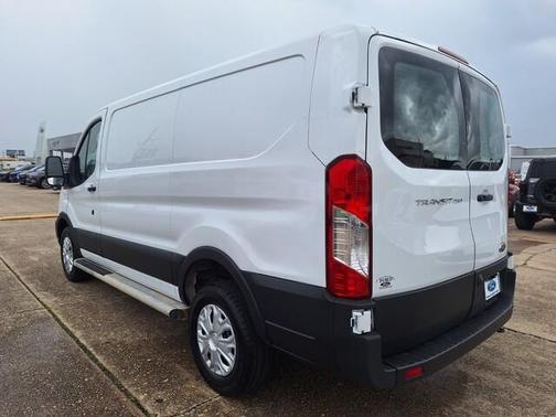 Oxford White 2024 Ford Transit-250 Base