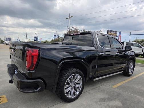 Onyx Black 2022 GMC Sierra 1500 Denali
