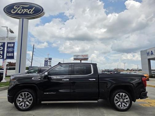 Onyx Black 2022 GMC Sierra 1500 Denali