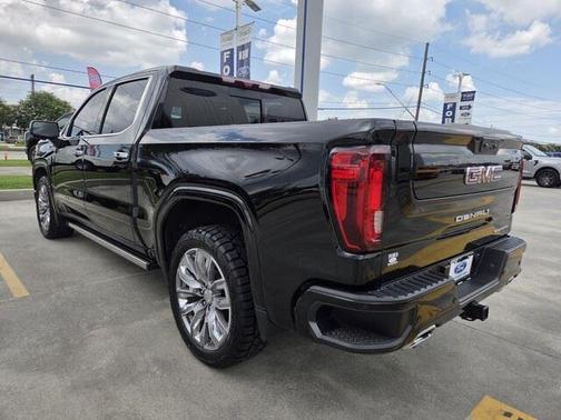 Onyx Black 2022 GMC Sierra 1500 Denali