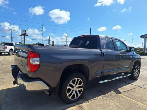 2017 Toyota Tundra SR5