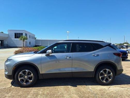 Sterling Gray Metallic 2023 Chevrolet Blazer 3LT