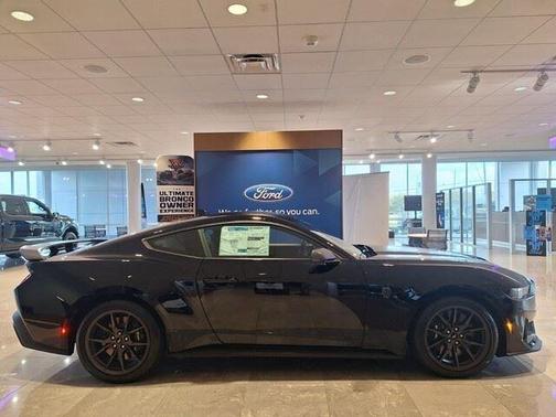 Shadow Black 2026 Ford Mustang Dark Horse Fastback