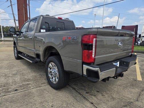 Marsh Gray 2027 Ford F-250 Lariat