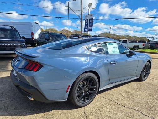 2025 Ford Mustang EcoBoost Premium
