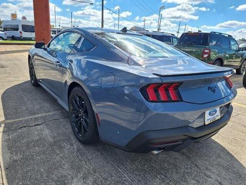 2025 Ford Mustang EcoBoost Premium