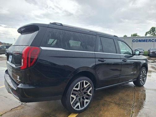 Agate Black Metallic 2026 Ford Expedition Max Platinum