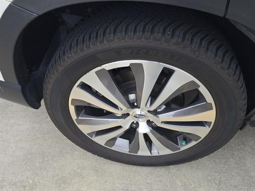 2021 Subaru Ascent Limited 8-Passenger