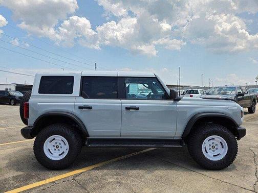 Avalanche Gray 2026 Ford Bronco Heritage Edition