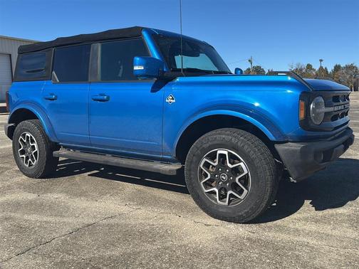 2022 Ford Bronco Outer Banks