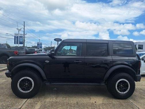 Shadow Black 2024 Ford Bronco Wildtrak